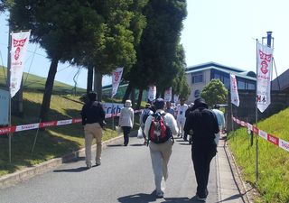2012-05-12 10.27.59